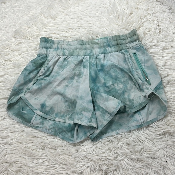 Lululemon Tracker Short V *4" Diamond Dye White Washed Marsh - Picture 1 of 5